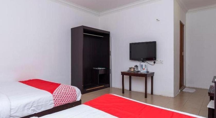 Super Oyo 1114 Neo Pegasus Hotel Segamat Exterior foto