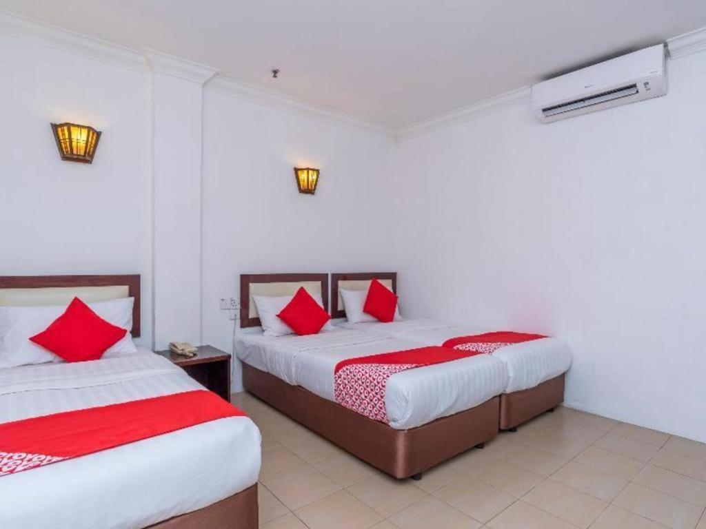 Super Oyo 1114 Neo Pegasus Hotel Segamat Exterior foto